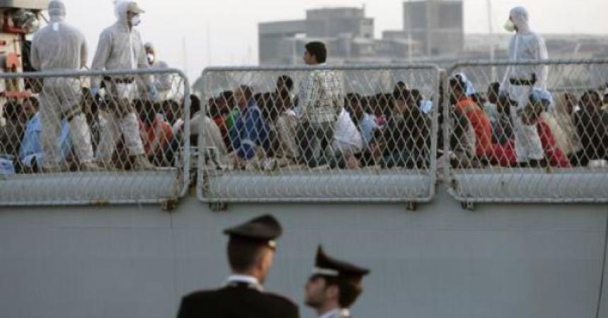 Immigrati: “Mare nostrum” compie un anno, salvate 150.000 persone