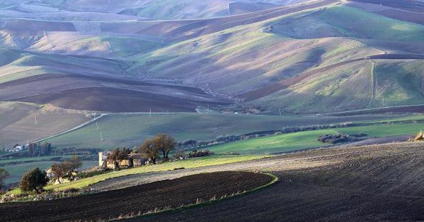 I tesori naturali siciliani negli scatti di Marie Fouché in mostra a Grenoble