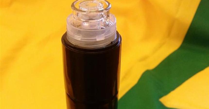 Olio: in vigore l’obbligo del tappo anti-rabbocco (e antitruffa)