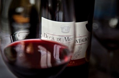Vini, l’Azienda Agricola G. Milazzo trionfa in Francia con i vini rossi
