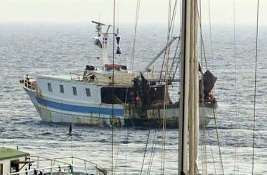 Marina Italiana a bordo del peschereccio siciliano sequestrano in Libia