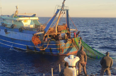Fermati pescherecci egiziani a largo di Lampedusa