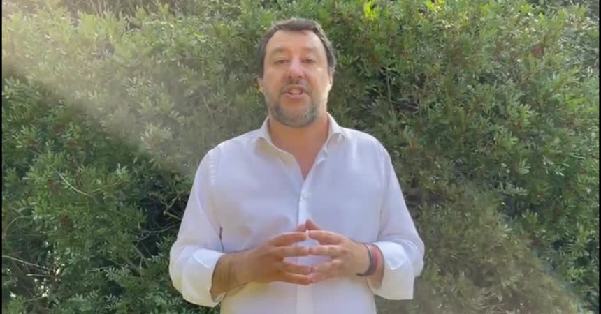 Salvini “Lavoriamo al fianco di Draghi per vaccini, rimborsi e riaperture dopo Pasqua”