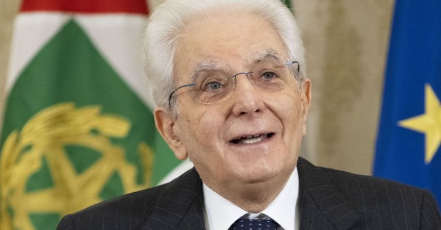 Mattarella “Giornalismo contribuisca alla rinascita del Paese”