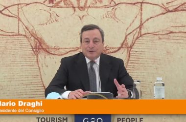 Turismo, Draghi “Da metà maggio il green pass nazionale”