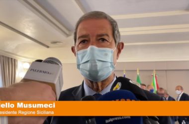 Vaccino, Musumeci “In Sicilia da domani al via prenotazione 50enni”