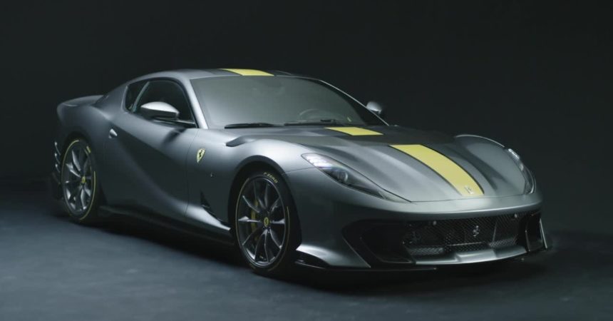 Ferrari presenta la 812 Competizione e la 812 Competizione A