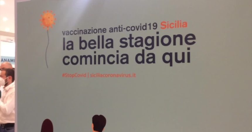 Vaccino, apre hub in un Centro commerciale a Palermo