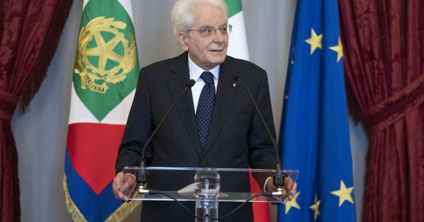 Mattarella “Fiamme Gialle in prima linea anche nell’emergenza Covid”