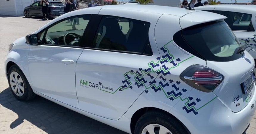 Mobilize, il car sharing di Renault a Napoli