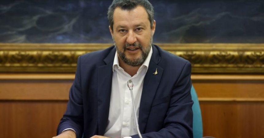 Vaccino, Salvini “Libertà di scelta, Draghi? Sono rimasto male”