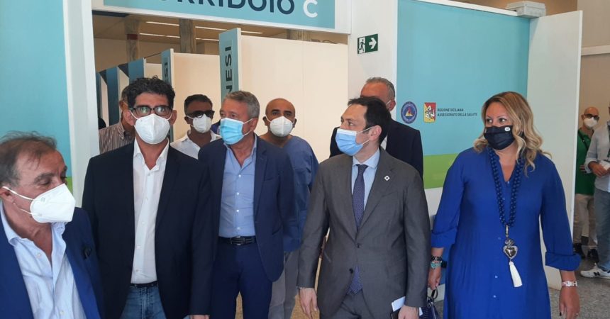 Vaccini, Razza “hub di Agrigento esempio per tutta la Sicilia”