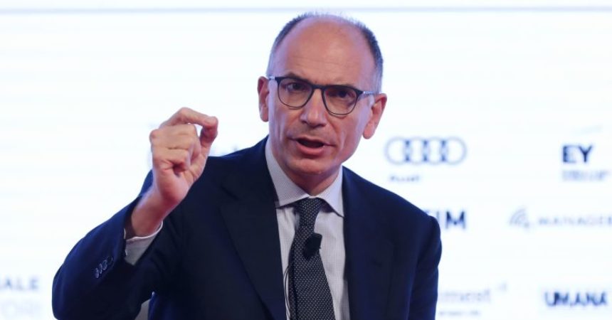 Green pass, Letta “Non vaccinarsi non è motivo per bloccare il Paese”