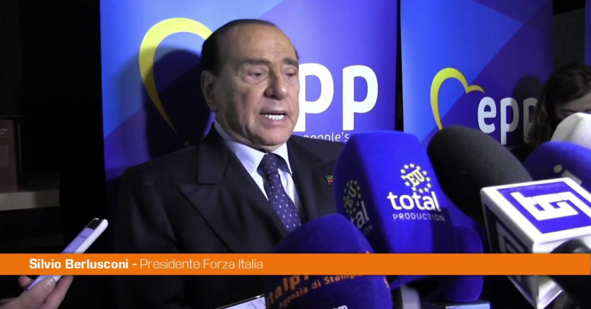 Berlusconi: “Il centrodestra italiano è lontano dagli estremismi”