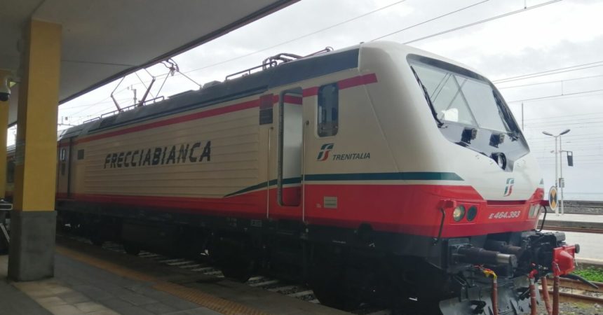 Domenica prima corsa del treno Frecciabianca in Sicilia