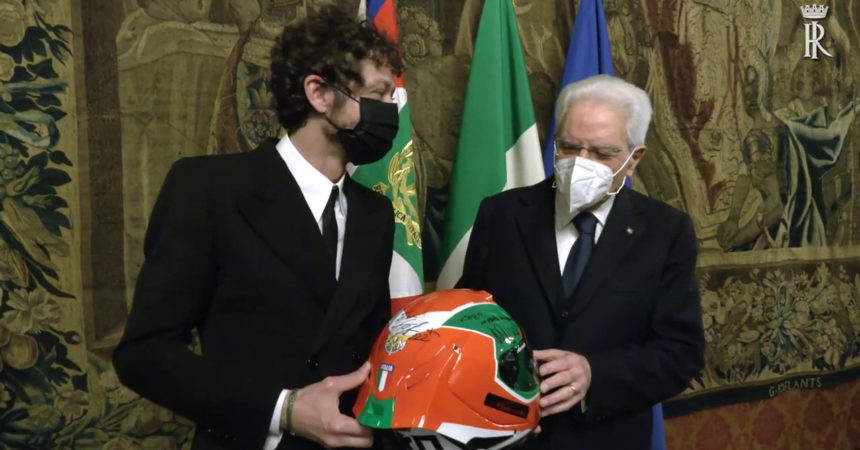 Valentino Rossi e Cairoli con i vertici FMI al Quirinale da Mattarella