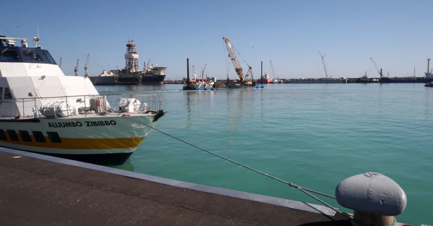 Rimosso il bacino da 19 mila tonnellate al Porto di Palermo