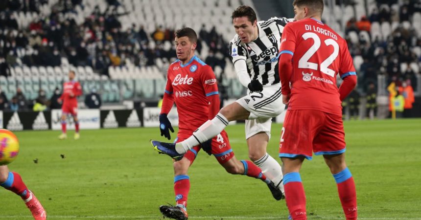 Chiesa risponde a Mertens, Juventus-Napoli 1-1