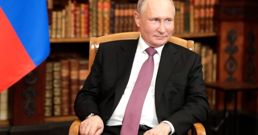 Ucraina, Putin “La situazione in Donbass è diventata critica”