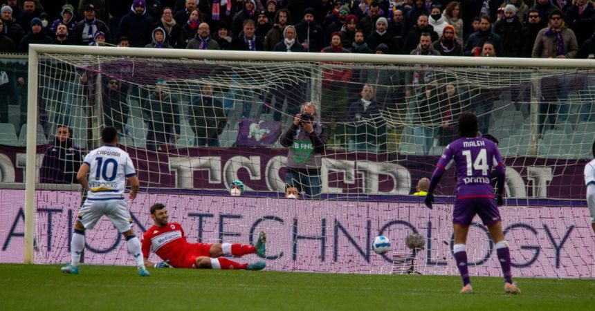Caprari risponde a Piatek, Fiorentina-Verona 1-1