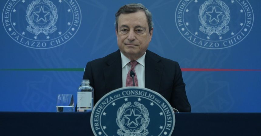 Draghi “Provvedimenti approvati eliminano quasi tutte restrizioni”