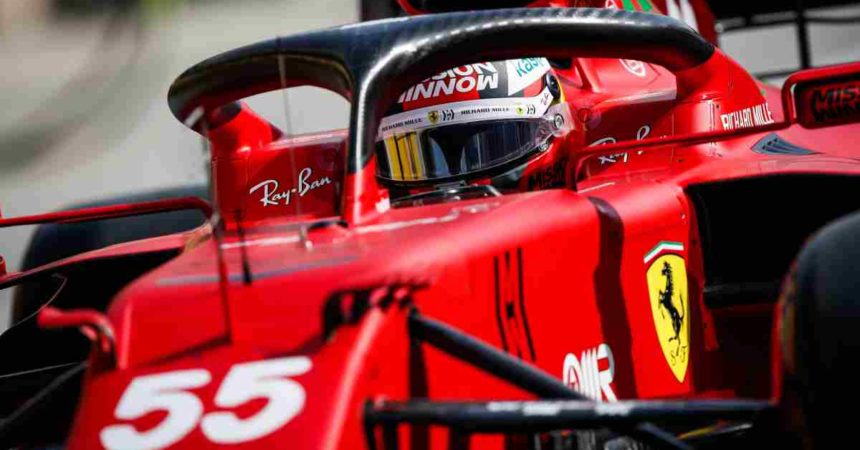 Sainz con la Ferrari fino al 2024 “Non c’è team migliore”
