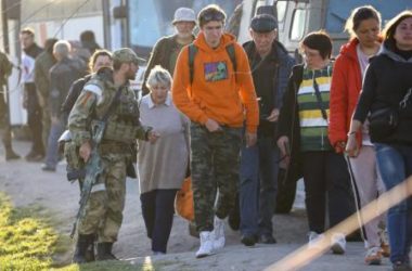 Ucraina, civili evacuati: completa prima fase missione Azovstal