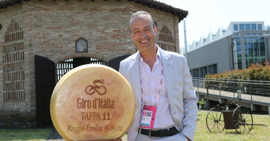 Il Parmigiano Reggiano firma l’undicesima tappa del Giro d’Italia