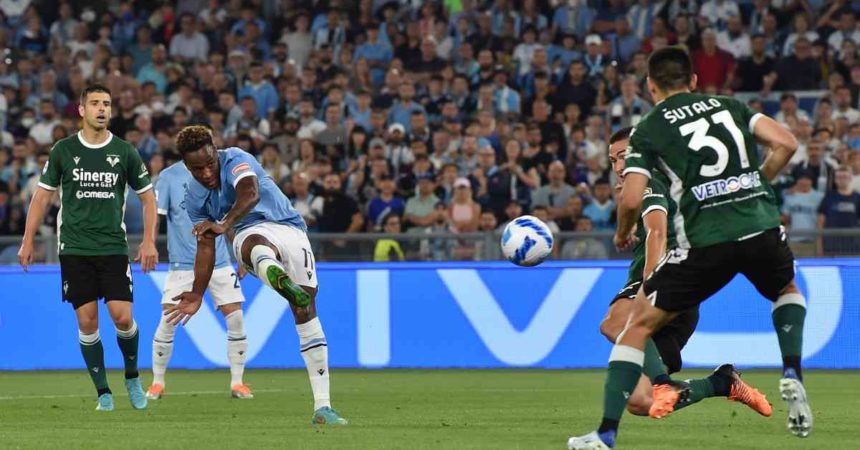 Festival del gol all’Olimpico, fra Lazio e Verona è 3-3