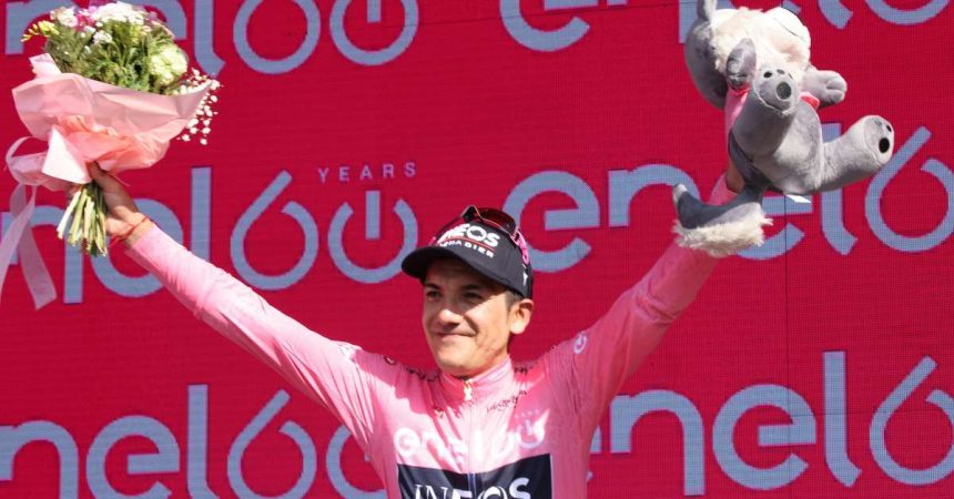 Buitrago vince la 17^ tappa del Giro, Carapaz resta in rosa