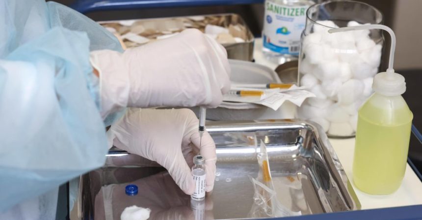 Covid, in Sicilia ancora in calo i contagi e 13 mila quarte dosi Vaccino