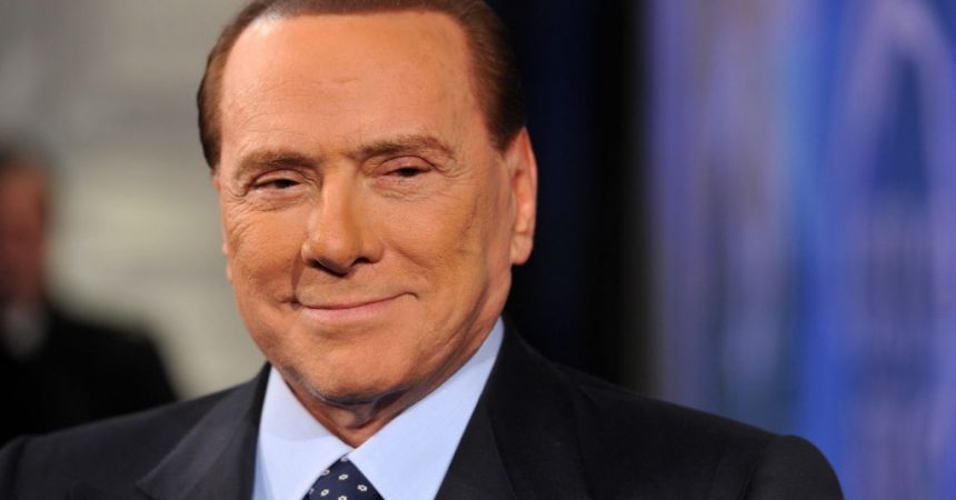 Berlusconi “Governo Draghi avanti fino al termine della legislatura”