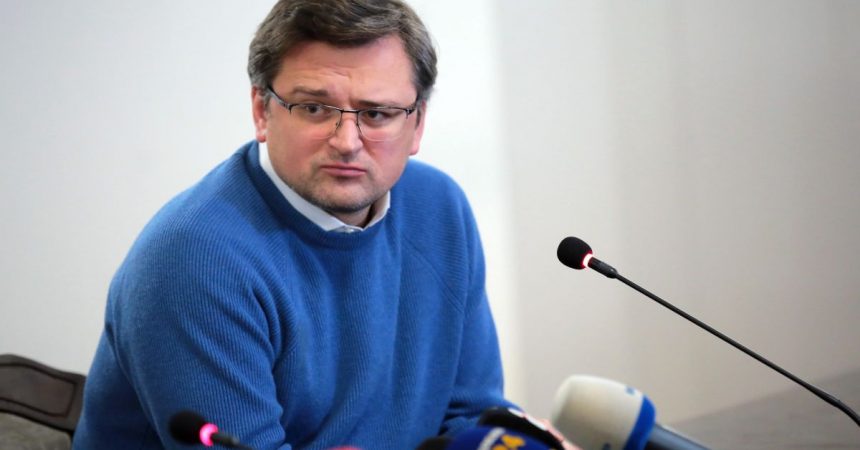 Ucraina, Kuleba “Decisione Consiglio UE ci rende più forti e vicini”