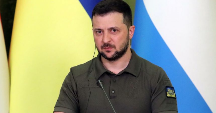 Ucraina, Zelensky “Percorso verso Ue come scalare l’Everest”