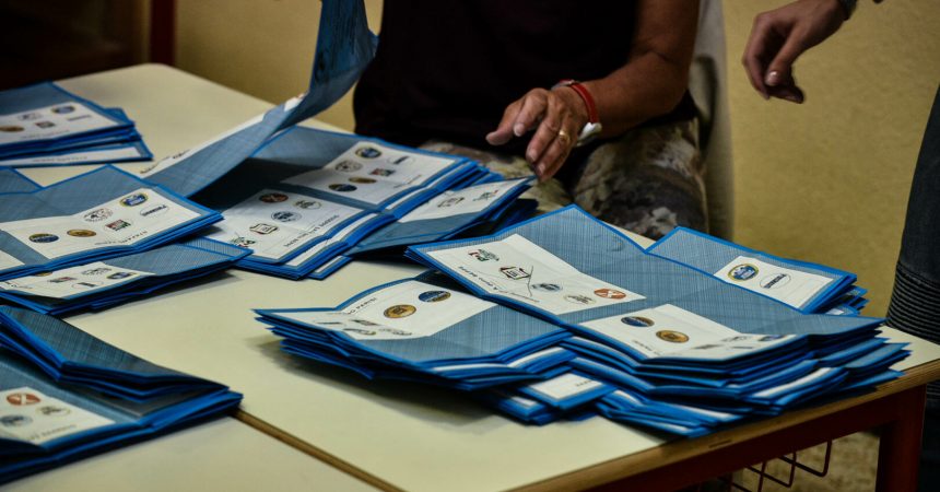 Comunali, oltre 2 mln al voto per eleggere 65 sindaci nei ballottaggi
