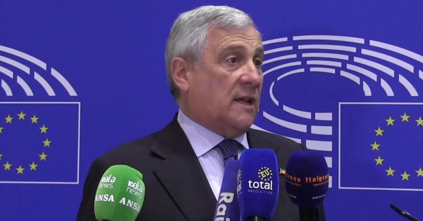 M5S, Tajani “Sarebbe irresponsabile fare cadere il Governo”