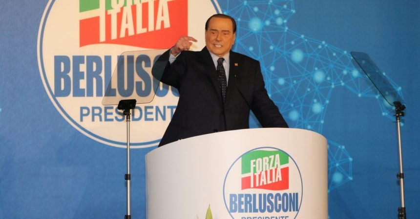 Berlusconi “La sinistra scarica fibrillazioni sul Governo”