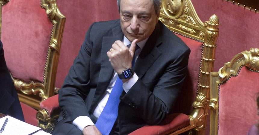 Draghi “Mai chiesto pieni poteri, rispetto il Parlamento”