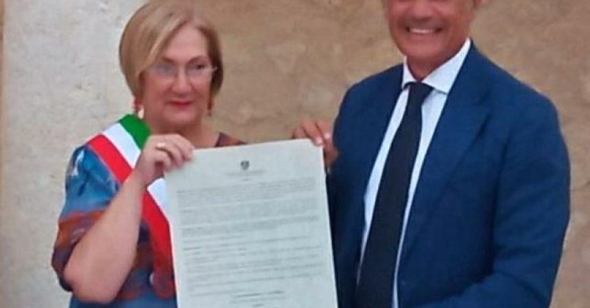 Alessandria della Rocca, Pecoraro Scanio riceve cittadinanza onoraria