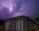 Una tempesta di fulmini si abbatte su Milano