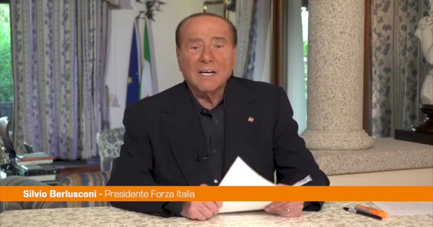 Berlusconi “Italia luogo ideale per la flat tax”