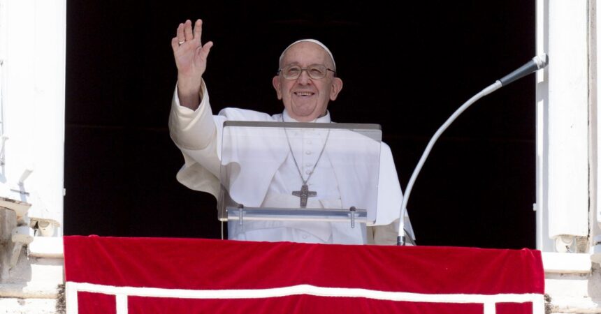 Papa “Patto fiscale cuore del patto sociale, le tasse siano giuste”