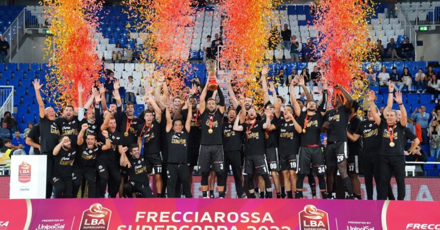 La Virtus Bologna batte Sassari e vince la Supercoppa