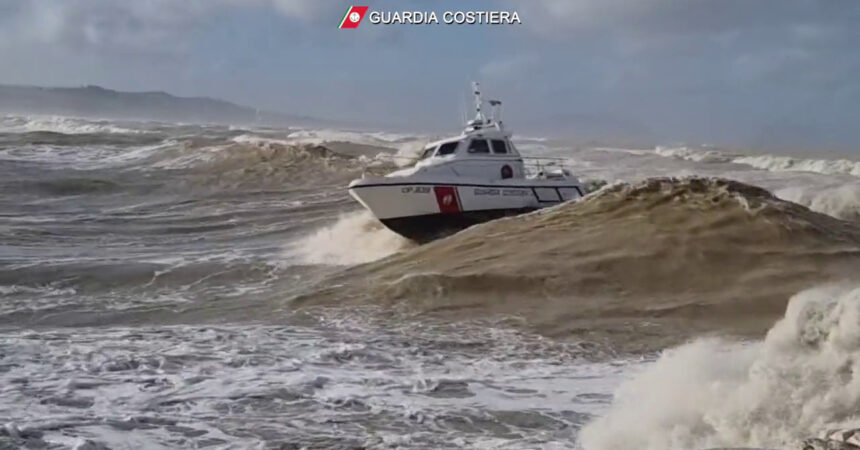Maltempo, la Guardia Costiera ha garantito la sicurezza in mare