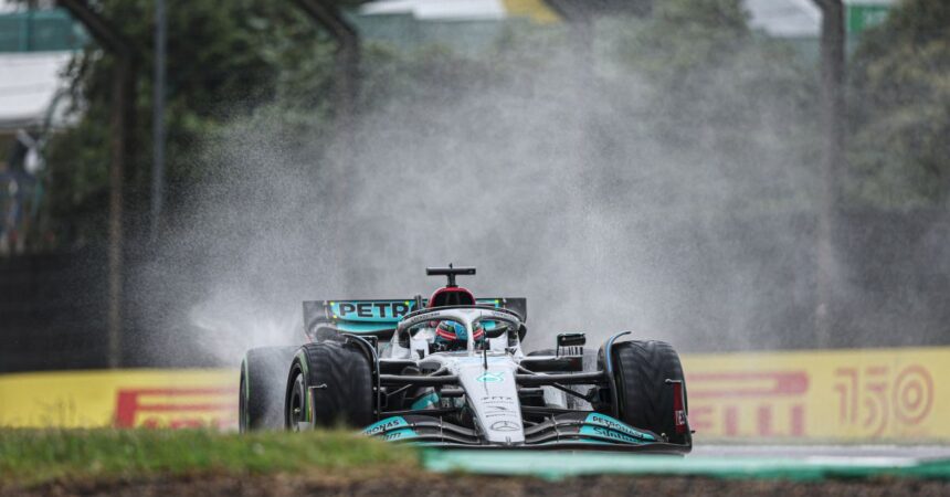 Pioggia a Suzuka, nelle libere brillano le Mercedes