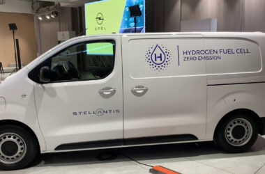 Opel Vivaro-e Hydrogen, il primo van alimentato a idrogeno