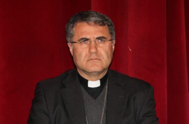 Bare insepolte a Palermo, dura omelia del Vescovo “Giustizia e rispetto per i morti”