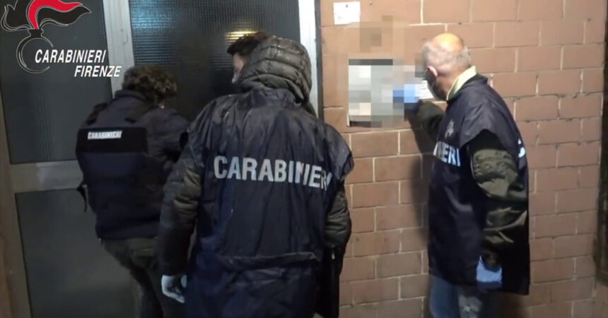 Carabinieri sgominano banda dedita a furti grandi esercizi commerciali