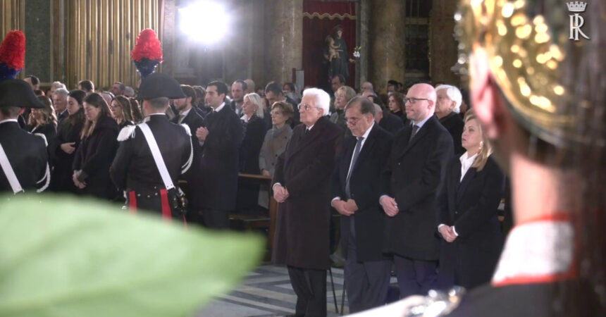 Mattarella ai funerali di Stato di Frattini