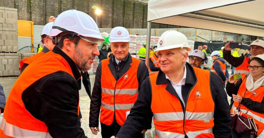 Infrastrutture, Salvini “Superare i signori del No”